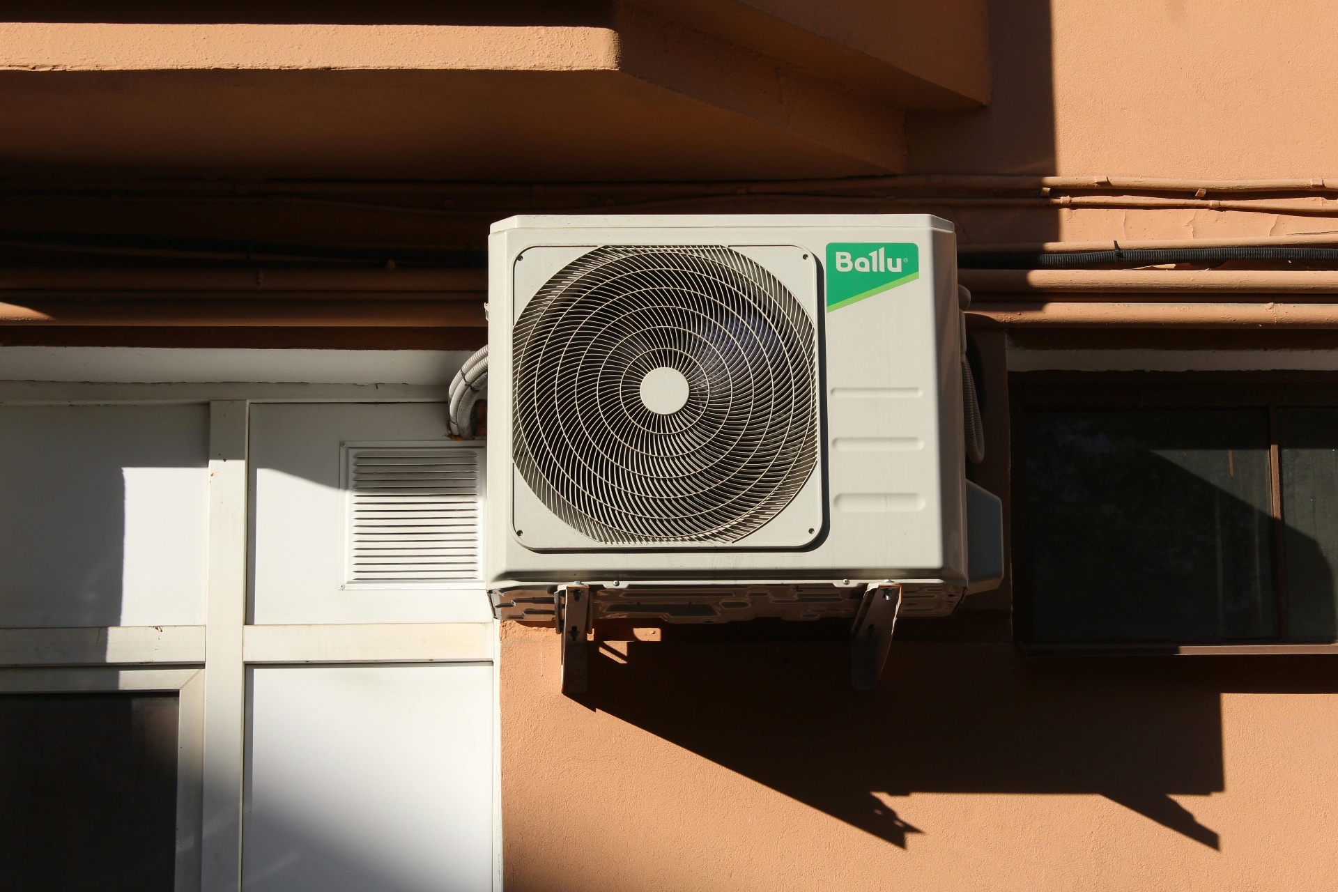 Installazione condizionatori ClimaItalia - slide 3